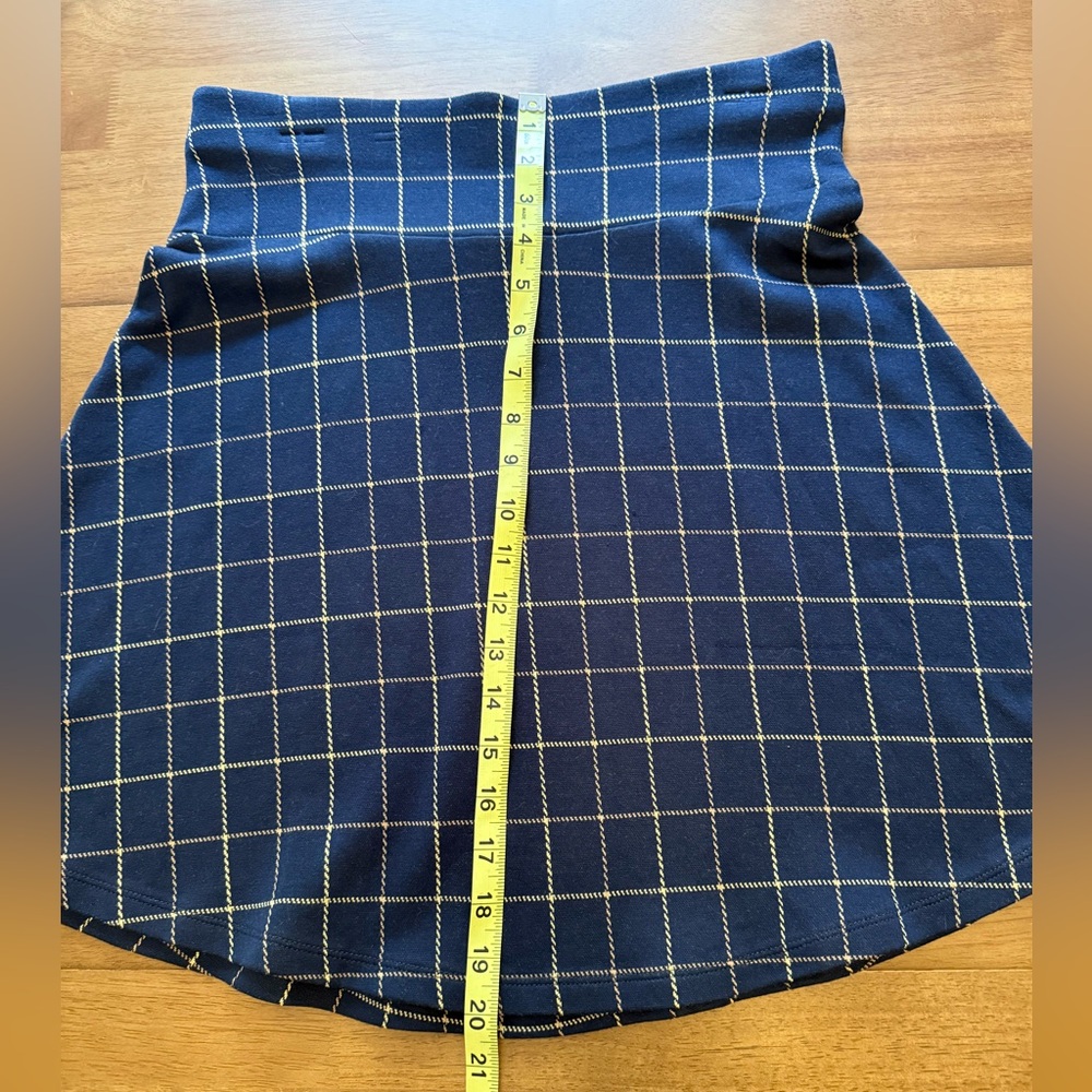 LOFT Plaid Pull On Flippy Skirt NWOT - Picture 7 of 8
